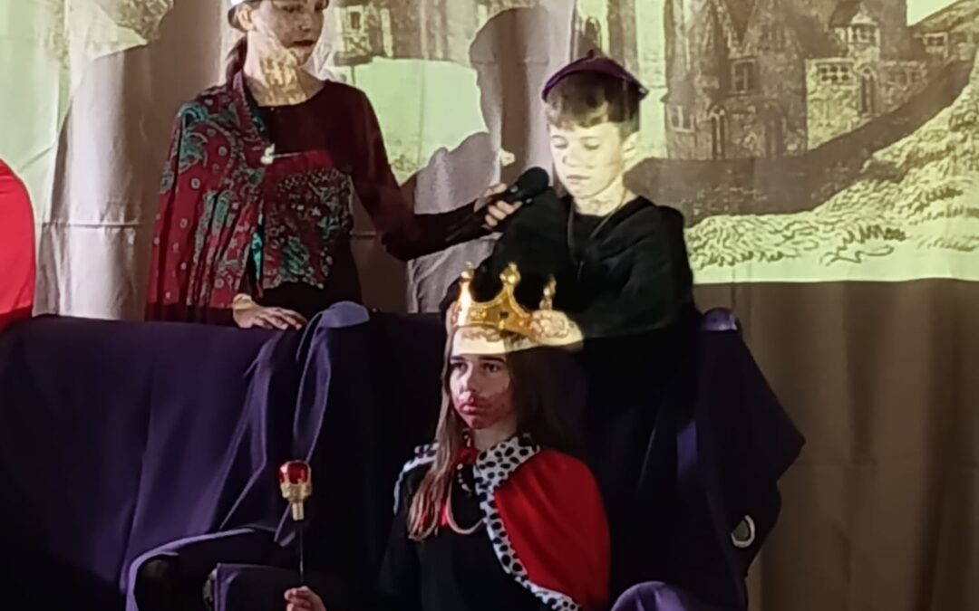 „Korona i miecz”