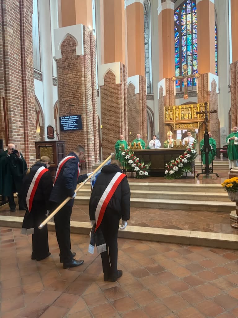 Prawie na miejscu — ołtarz już blisko.
